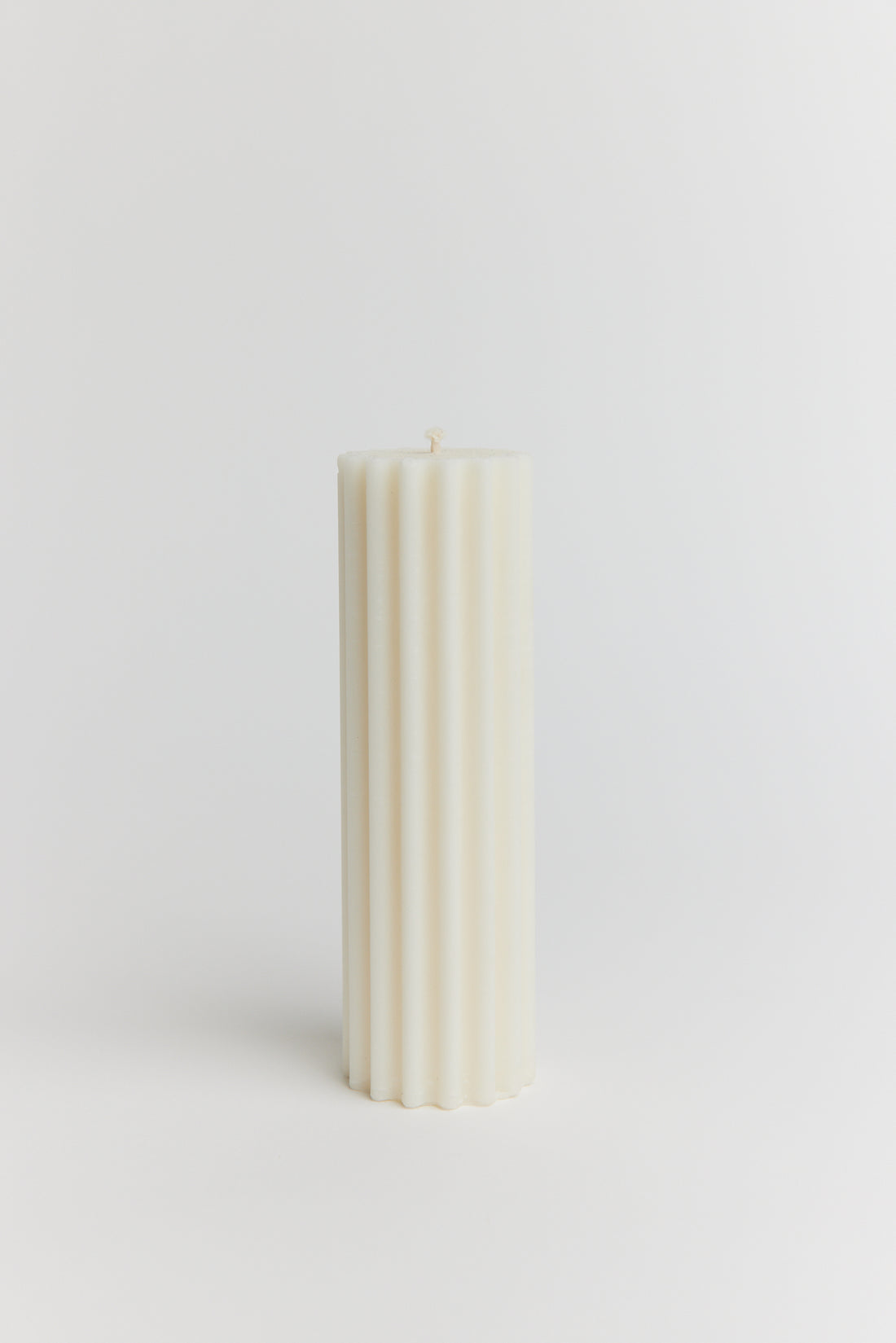 Romy - Ribbed Pillar Candle